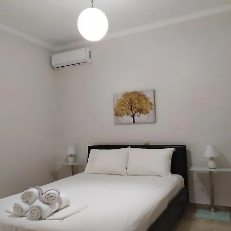 Nafplio City Apartments *